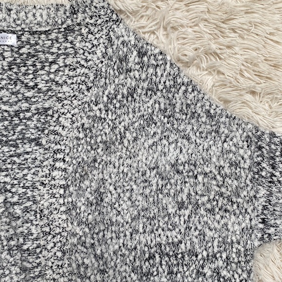 Janice Apparel Open Eyelash Cardigan ๐ White & Black - Picture 7 of 13